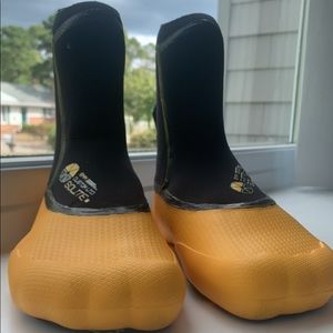 Solite surf booties